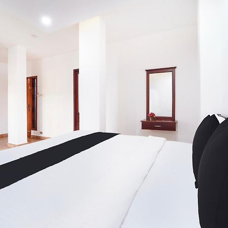 Super Townhouse City Center Ernakulam Kochi ภายนอก รูปภาพ