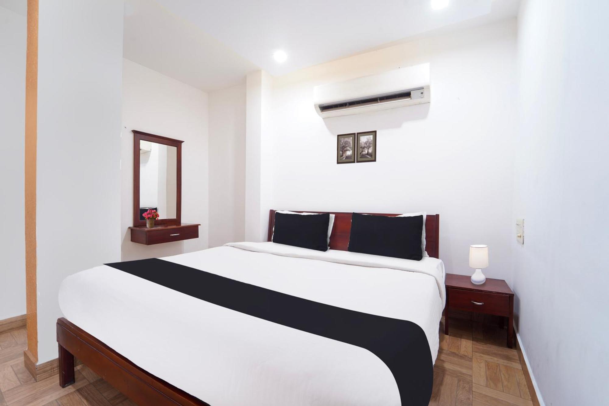 Super Townhouse City Center Ernakulam Kochi ภายนอก รูปภาพ