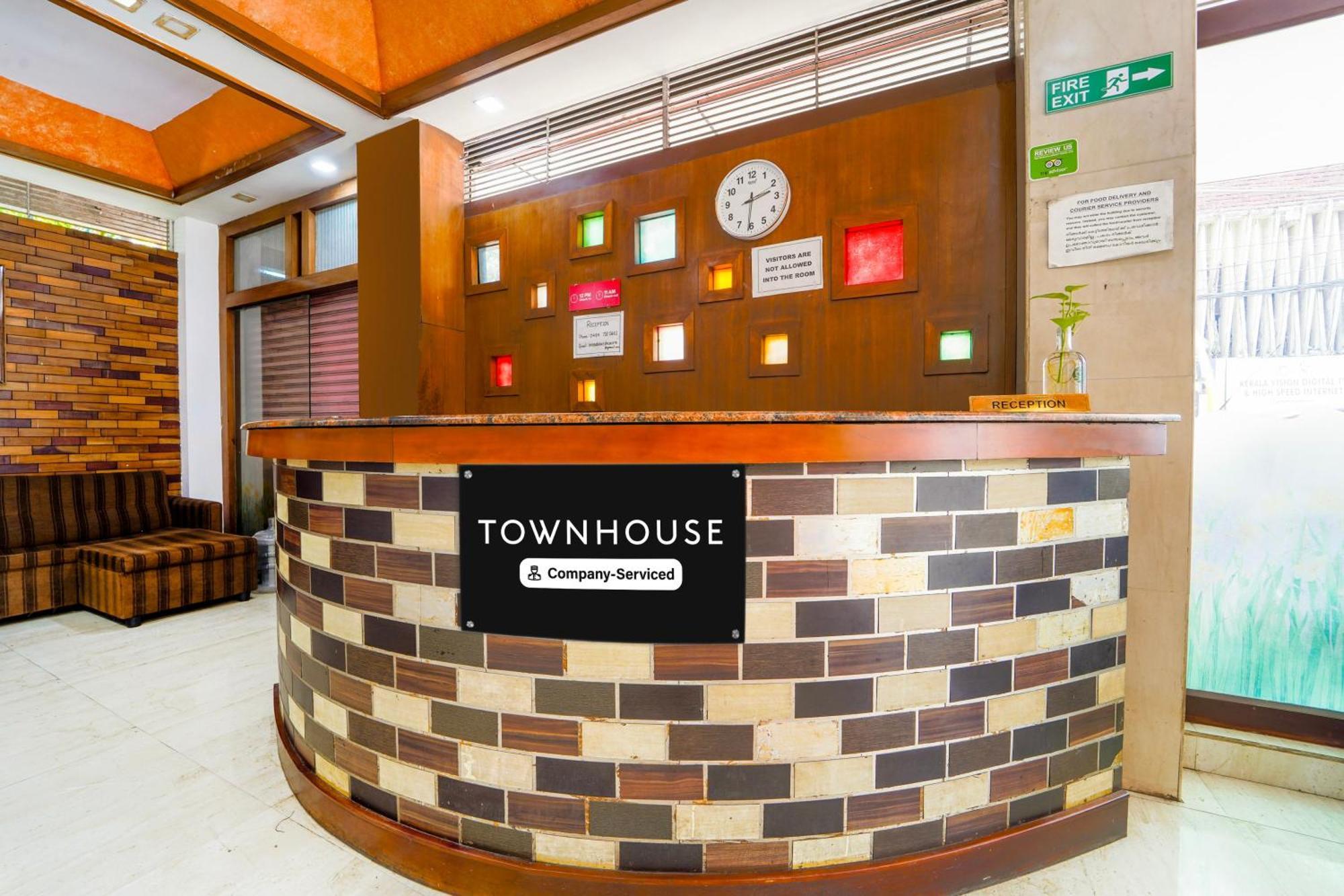 Super Townhouse City Center Ernakulam Kochi ภายนอก รูปภาพ